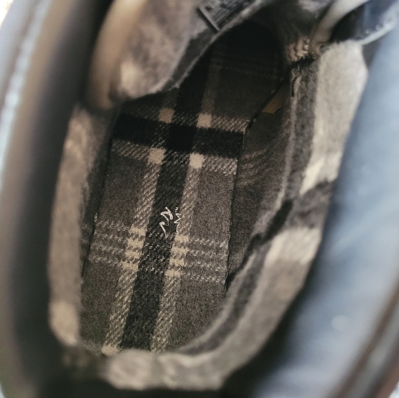 Skecher Duck Rain Ankle Boots Booties Gray and Black Waterproof Size 10 Lace Up - Picture 7 of 8